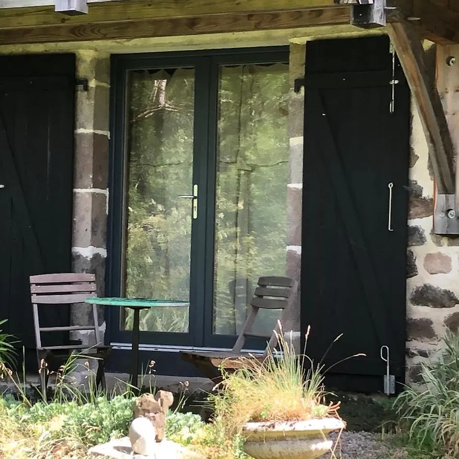 Au Rocher De Combieres Mandailles-Saint-Julien 0*,  Franciaország